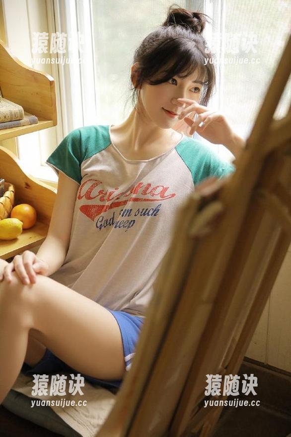 找51吃瓜官网时，感觉我像个探险家，她们的瓜藏得妙啊！