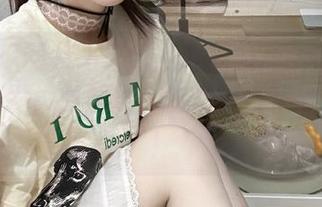 51吃瓜网今天的ios版爆料简直掉头发，想看更多秘密瓜，快来一起吃！