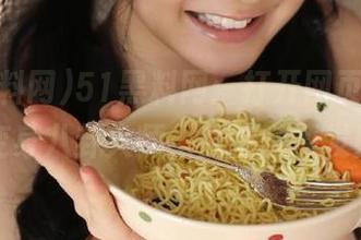 51黑料网：打开网页，瞬间变身八卦大师，截图随便发！