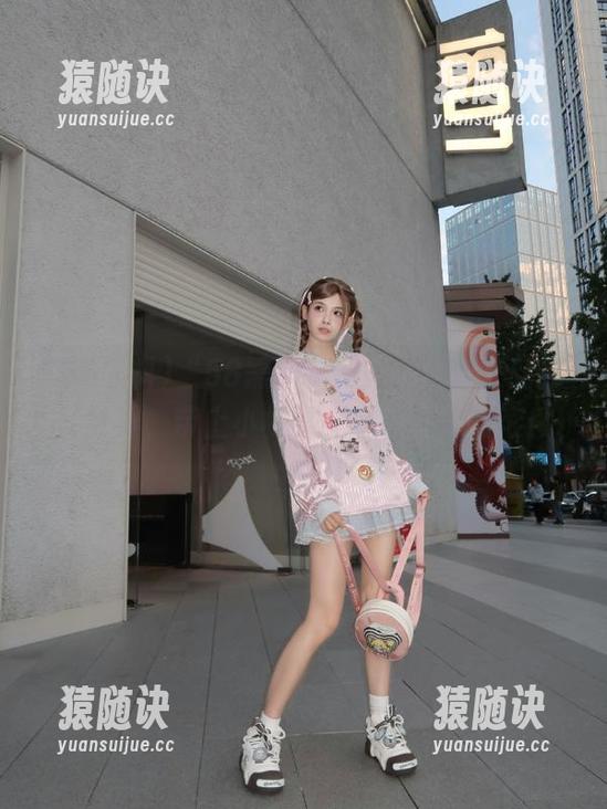 “58黑料”网站：欢迎来到揭秘世界，带上小板凳，坐等八卦翻滚！