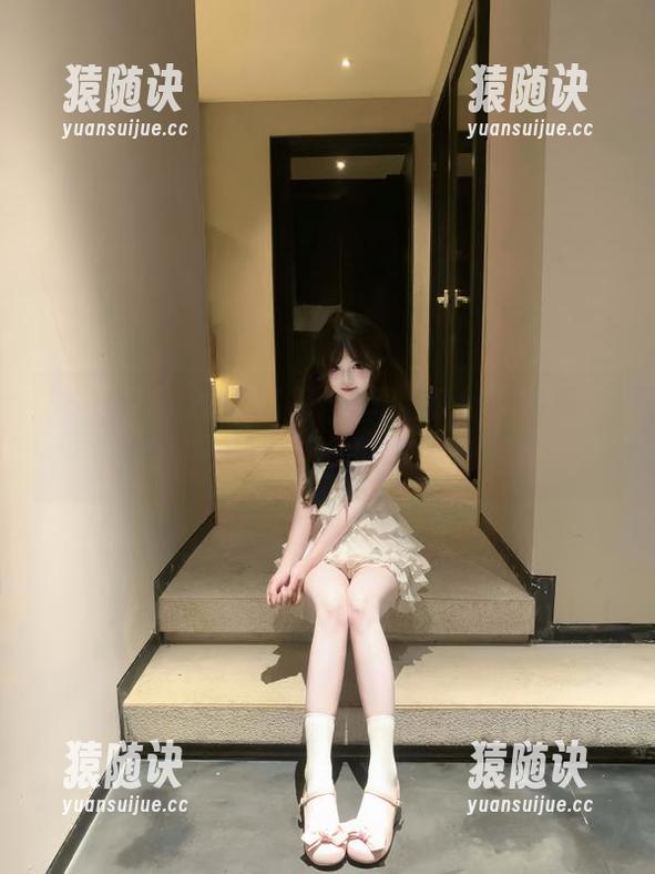 91吃瓜 在线追踪:91吃瓜,黑料成灾,今天又发现了谁的罩住秘密!