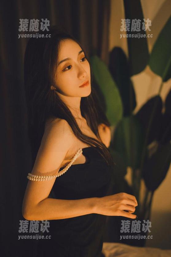 heiliao 在线脑洞开启:“heiliao.su”的瓜比八卦还劲爆,简直是情感的迷雾丛林!