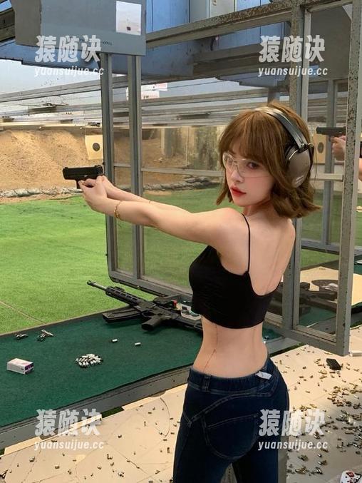 “hlw”上最新热议：这对CP简直…莫名让人想瞎操心。