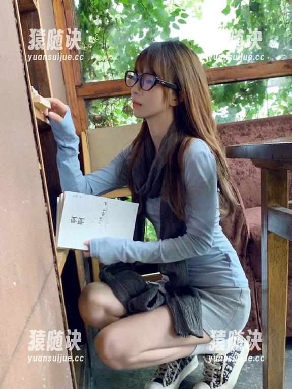 在线吃瓜不打烊：快收藏这份“打工人必看”的八卦手册！