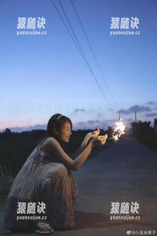 等了好久的吃瓜不打烊的网页，又在线了，真是心里一乐！