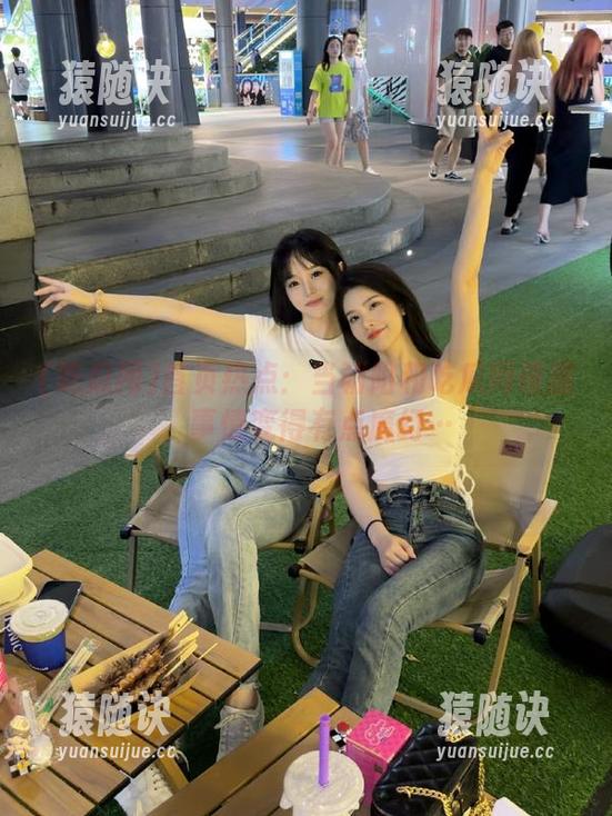 首页热点：当朝阳和吃瓜网碰撞，事情变得有点魔幻…