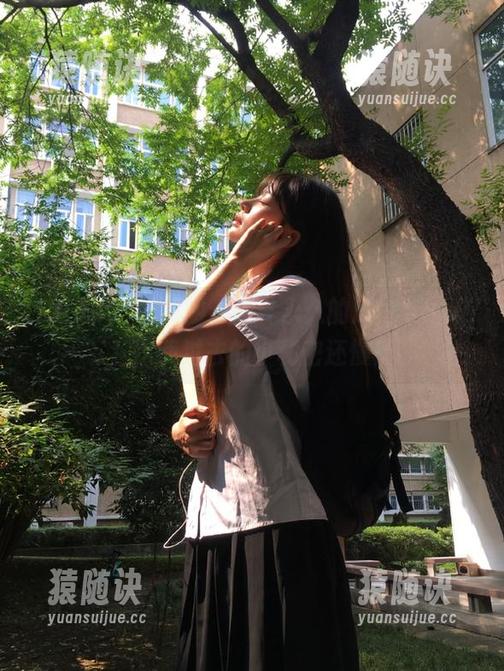 吃瓜网 吃瓜网:来件永久的瓜,下载过程比我过去的小秘密还慢!