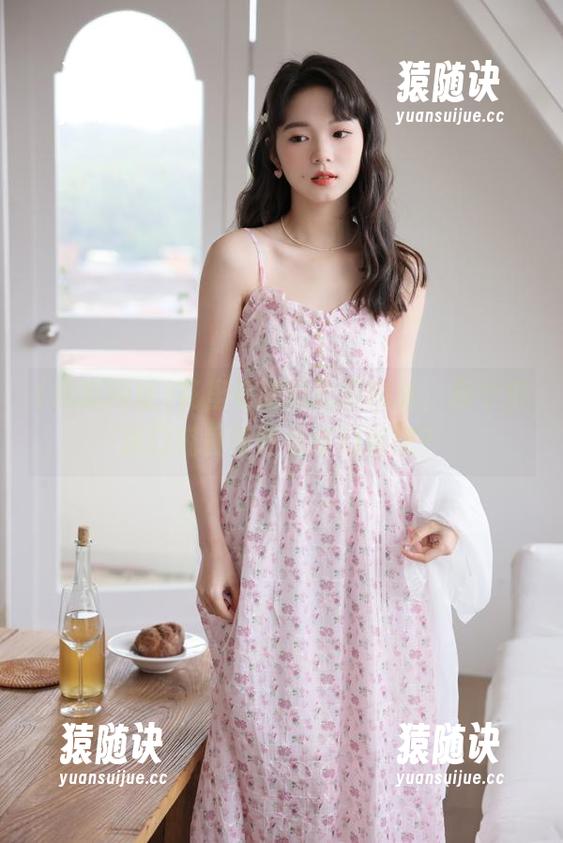花里胡哨的吃瓜网址，那个传送门究竟是什么奇幻寓意？