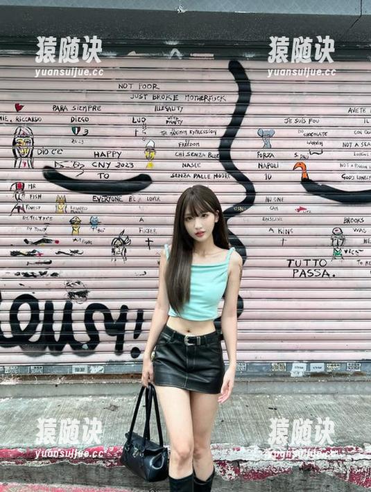 下载吃瓜网站，互联网上的爆料真的能信吗？先来一碗瓜再说！