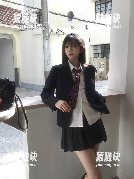 每日吃瓜：后面的黑料永远都是新鲜玩意，简直停不下来！