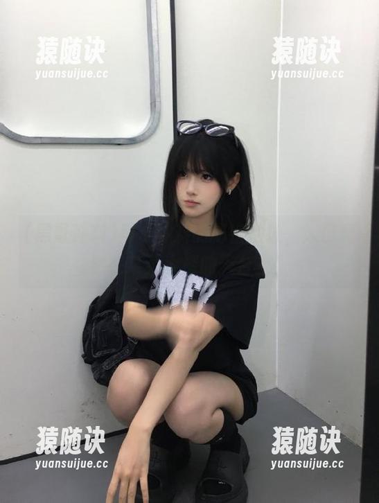 黑哥冲料的秘密地址，入口竟然在某某大楼的天台上！