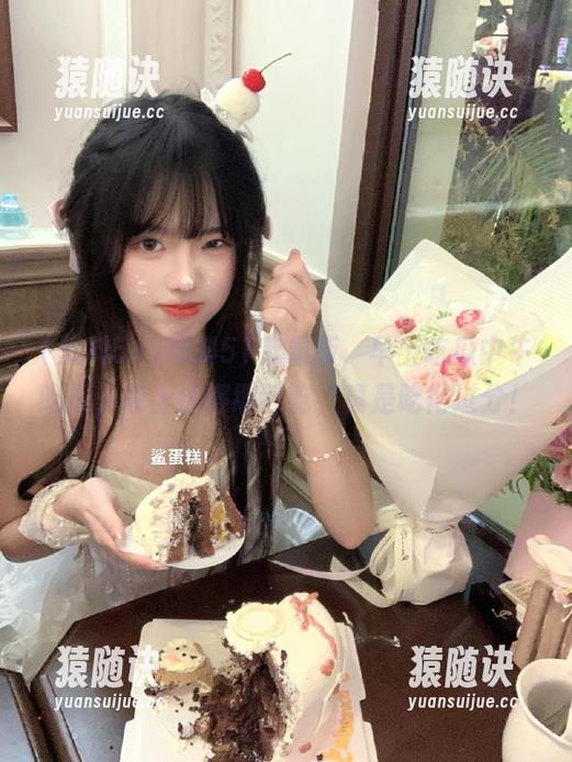 黑料51 黑料51苹果版,早上吃瓜中午吃瓜,晚上还得继续吃,真是吃得过分!