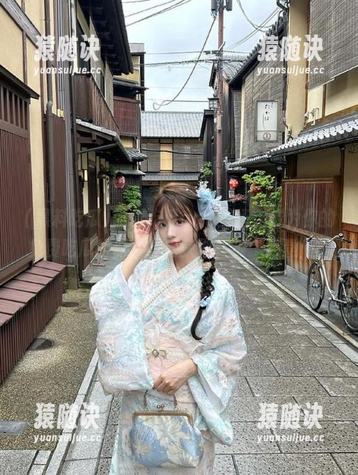 黑料吃瓜app登场，成为你的免费吃瓜利器，轻松获取各种“惊喜”！