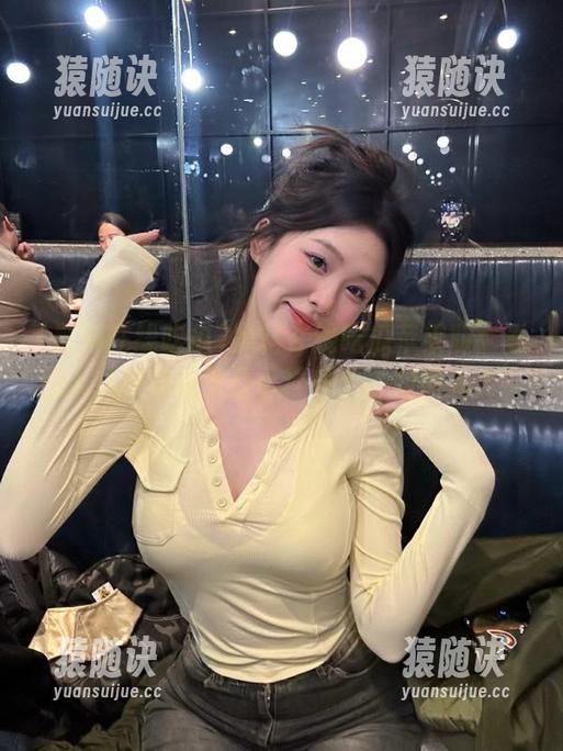 黑料在线吃瓜苹果版：看别人八卦我感觉自己真是个‘知情人士’。