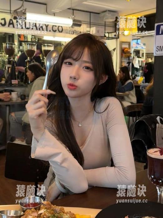黑料社 从黑料社APP的入口开始,一场追星的奇妙之旅!