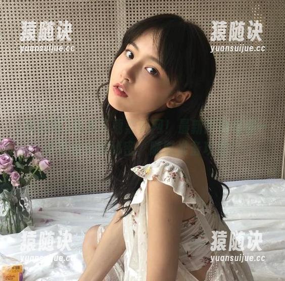 快来下载黑料网！最新网站帮你一手掌握瓜田秘密，随时准备攻略！